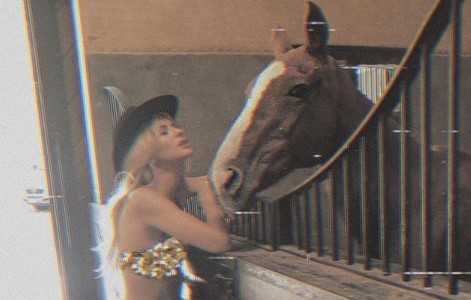 La drástica decisión que tomó la China Suárez contra los haters de Instagram por sus fotos en ropa interior