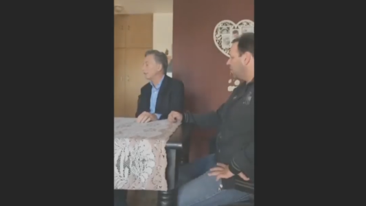 La forma del anuncio: Macri grabó un video en una casa de familia