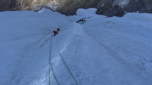 Dan por muertos a tres de los mejores montañistas del mundo tras una avalancha