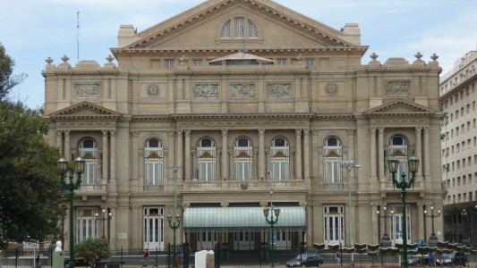 La Legislatura porteña rinde homenaje a la Fundación Teatro Colón