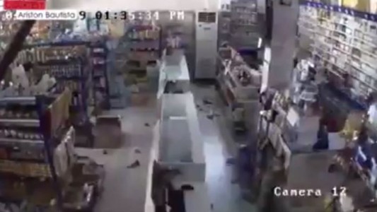 Así tembló un supermercado en Filipinas por el sismo