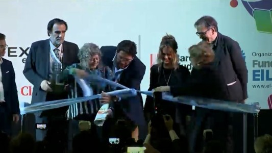 Incidentes durante el discurso de Avelluto en la Feria del Libro