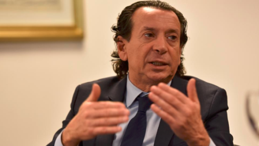 El Gobierno habló de paritarias al 28% con cláusula de revisión