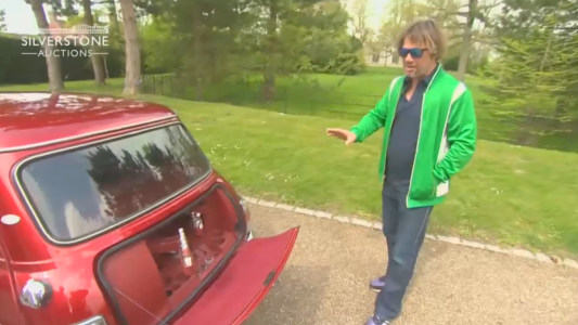 Se vende el MiniCooper con minibar de Jamiroquai