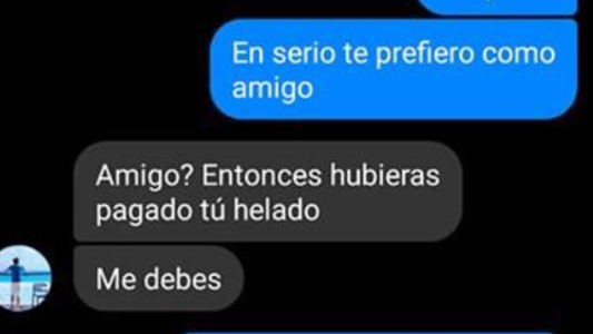 Le preguntó si quería ser su novia, ella lo "friendzoneó" y él le reclamó la plata del helado