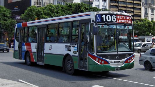 Paro de la línea 106 por un reclamo salarial