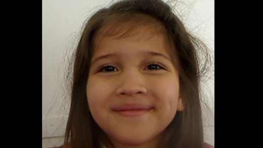 Buscan a Melody, una nena de 9 años que tiene leucemia y se fue de su casa en Quilmes