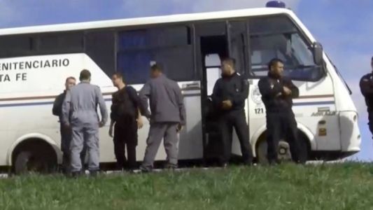 Escaparon nueve presos en una emboscada a un móvil del Servicio Penitenciario