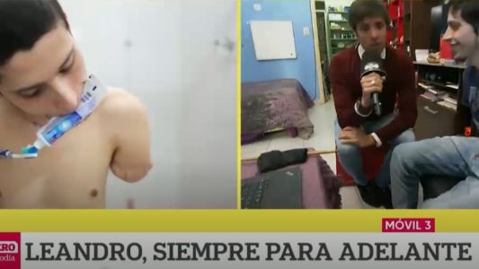 "Todos podemos recuperarnos": perdió sus brazos y escribió un libro con el pie