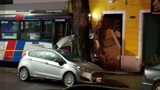Triple choque en Caballito: 16 heridos