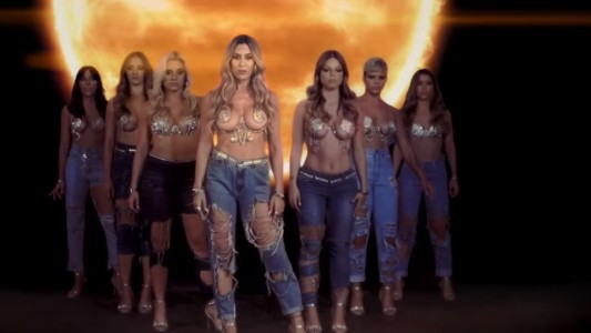 Jimena Barón lanzó su nuevo tema "La Cobra" con un video que ya es viral