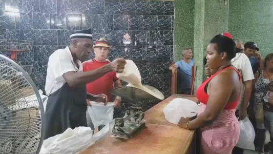 Cuba amplía el racionamiento de productos básicos