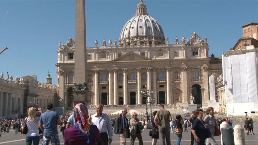Víctimas de abuso sexual demandan al Vaticano