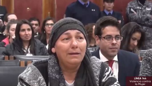 Absolvieron a la mujer que mató a su marido de una puñalada