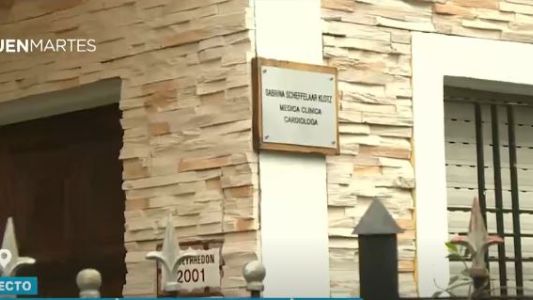 Se hicieron pasar por pacientes, mataron al padre de una cardióloga y la hirieron