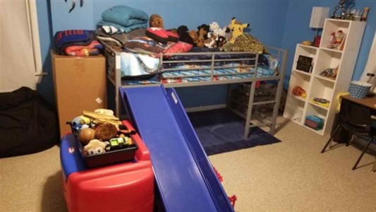 Misterio en Estados Unidos: entraron en su casa y en vez de robarle, la limpiaron