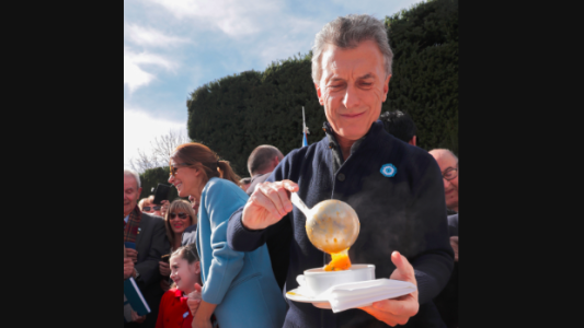 Maci comió locro y comparó su Gobierno con la Revolución del 25 de Mayo