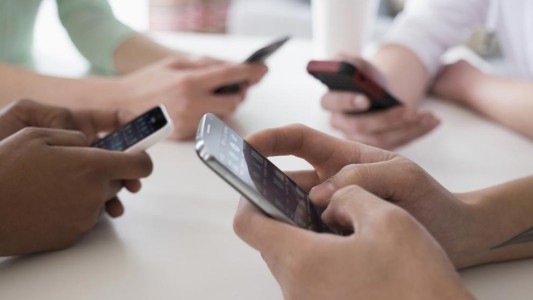 Una mujer se suicidó después de que difundieran un vídeo sexual suyo con sus compañeros de trabajo