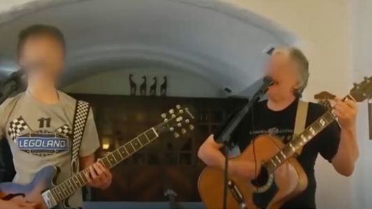 Respetado por colegas, familiero y fan de los Beatles: pediatra detenido por pornografía infantil