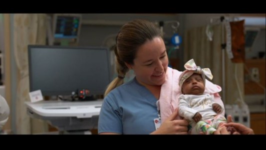 Dieron de alta a Saybie, la bebé más pequeña del mundo