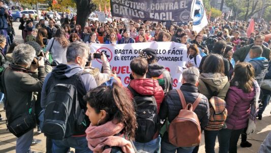 Marcha en La Plata por los jóvenes asesinados en Monte
