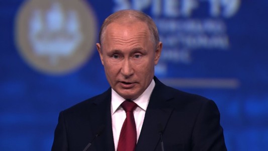 Putin: Huawei es "la primera guerra tecnológica de la era digital"