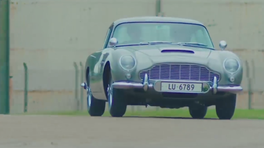 Sale a subasta un auto de película