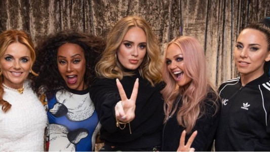 Adele cumplió su sueño: bailó y se emborrachó con las Spice Girls