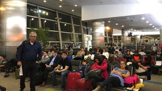 Demoras en Aeroparque por las condiciones climáticas