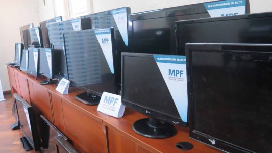 Tucumán: entregan televisores y computadoras incautadas a instituciones
