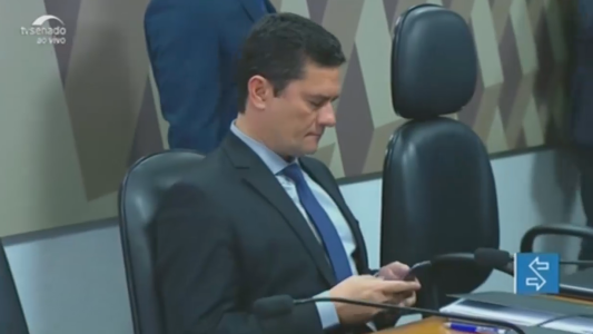 Moro contraataca en el senado brasileño