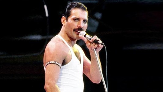 Video: vuelve Freddie Mercury con una versión inédita de "Time"