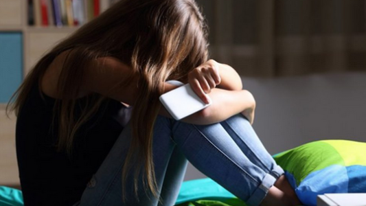Le enviaba fotos íntimas a una niña de 12 años y lo detuvieron