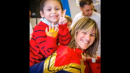 La Capitana Marvel criolla que ayuda a niños con cáncer necesita medicación para su propio tratamiento oncológico