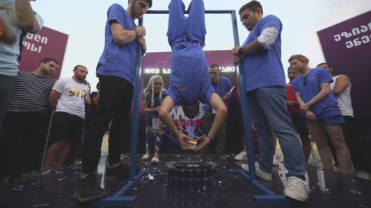 Récord de rapidez al cubo