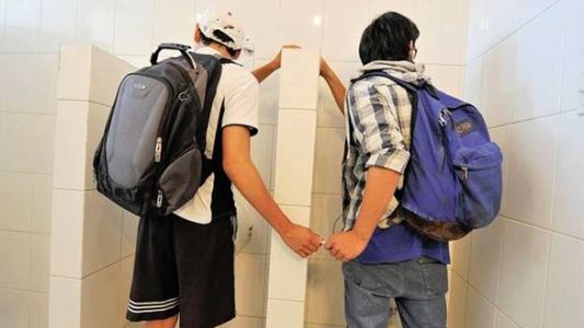 Un profesor cordobés, acusado de venderle "porros" a sus alumnos