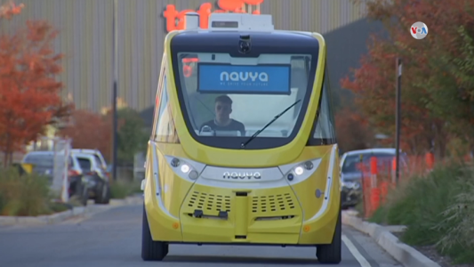 Los micros sin conductor ya recorren calles en Australia