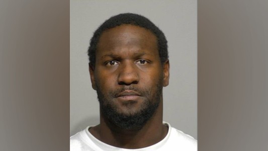 Mató a su hijo de 5 años a golpes porque le comió su torta del Día del Padre