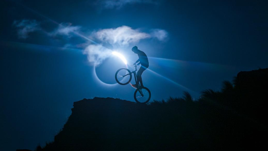 La increíble imagen del eclipse que sacó un fotógrafo cordobés