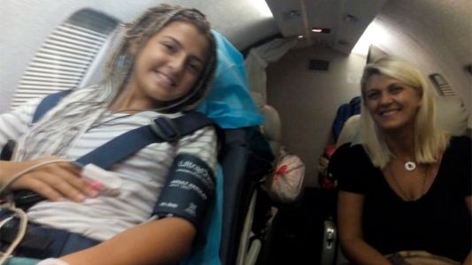 Llegó al país la adolescente que se descompensó en República Dominicana