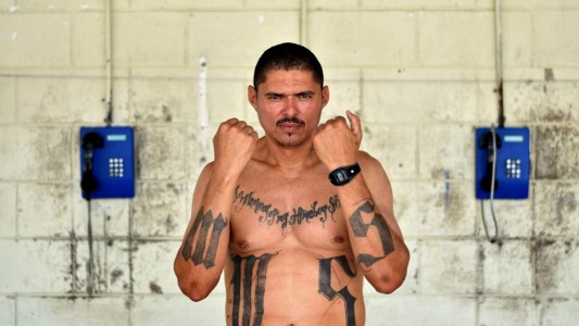 De jefe en la pandilla Mara Salvatrucha a pastor evangélico en la cárcel