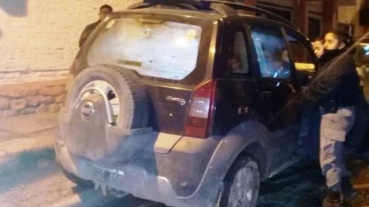 Video: dejaron a sus dos hijos en el auto para irse a bailar