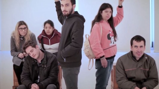 Video: jóvenes con discapacidad celebran el Día de la Independencia