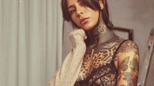 Las fotos de Cande Tinelli desnuda en la ducha que desafían la censura de Instagram