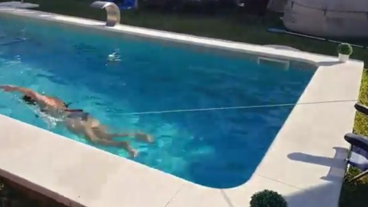 Video: la solución para practicar natación en una pileta chica