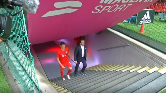 El nuevo club del defensor que convirtió el mejor gol de Rusia 2018