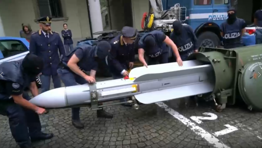 Un misil en mi placard: neonazis armados para la guerra