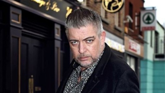 Murió Karl Shiels, actor de "Peaky Blinders"