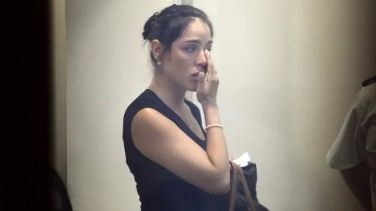 Una mujer desnudó, amordazó a su bebé y lo tiró vivo al fuego en un ritual satánico