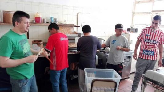 De la cárcel al los merenderos: presos elaboran los alimentos para los chicos